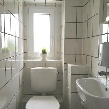 Gemutliches Haus Mit Vier Zimmern * Λειψία